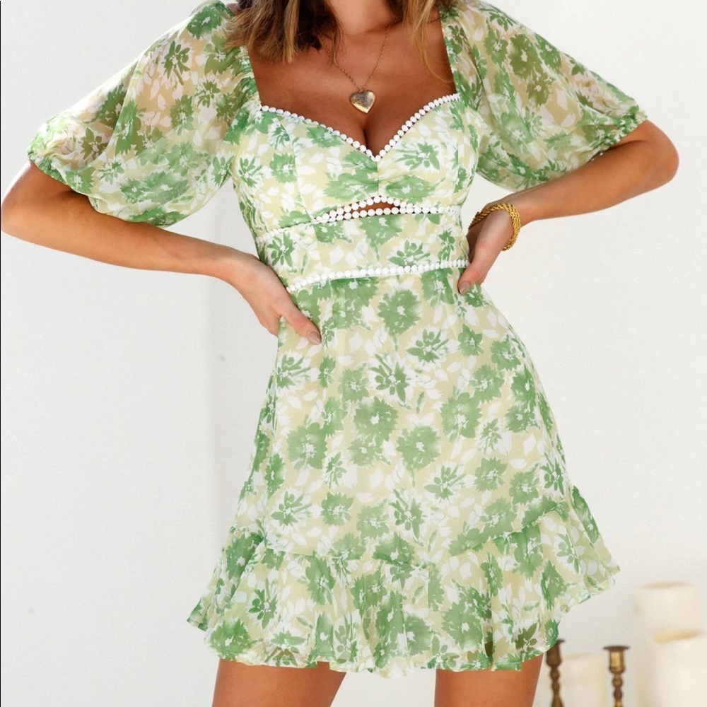 Hello Molly Green “Drinking Games” Dress Size M